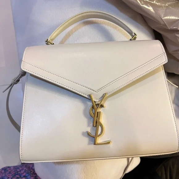 YSL Cassandra Medium - Picture 9 of 9